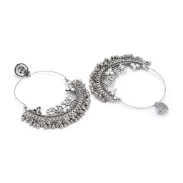 Arrabi Women Silver-Toned Teardrop Shaped Oxidized Chandbalis image 4