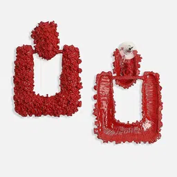 SOHI Textured Geometric-Shaped Drop Earrings - image 3