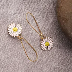 EL REGALO Floral Shaped Drop Earrings image 3