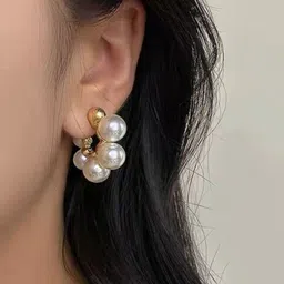 DressBerry Circular Studs Earrings image 5