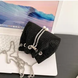 qolodzire Girls Black Potli-picture-23