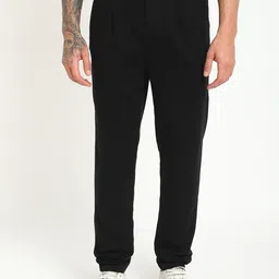 GUESS Men Slim Fit Low-Rise Pleated Trouser-picture-34
