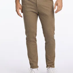LINDBERGH Men Slim Fit Mid-Rise Chinos Trouser-image-64