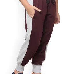 BAESD Boys Mid-Rise Fleece Joggers image 4