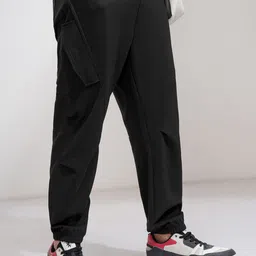 HIGHLANDER Men Tapered Fit Joggers Trousers image 3