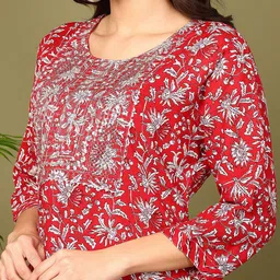 mokshi Floral Printed Regular Sequinned Kurta With Trouser & Dupatta image 2