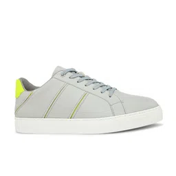 HRX by Hrithik Roshan Men Grey & White Lightweight Comfort Insole Contrast Sole Sneakers image 5