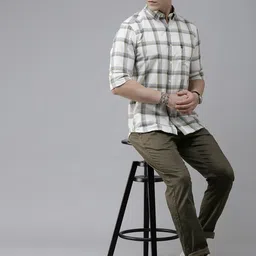 U.S. Polo Assn. Men Olive Green Slim Fit Corduroy Trousers image 2