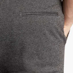 LINDBERGH Men Grey Textured  Slim Fit Trousers image 4