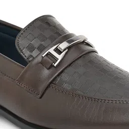 birgos Men Textured Formal Horsebit Loafers image 2