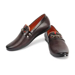 BAESD Boys Textured Round Toe Loafers image 3