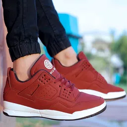 bacca bucci Men ULTRAFORCE Textured Comfort Insole Lightweight Basics Sneakers image 2