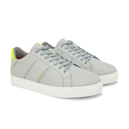 HRX by Hrithik Roshan Men Grey & White Lightweight Comfort Insole Contrast Sole Sneakers image 2