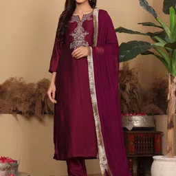 Varanga Ethnic Motifs Embroidered Regular Kurta with Trousers & Dupatta image 1