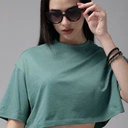 Roadster Women Solid Drop-Shoulder Sleeves Boxy Crop T-shirt-picture-38