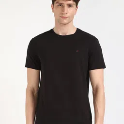 Tommy Hilfiger Men T-shirt image 1