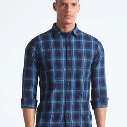 Flying Machine Spread Collar Slim Fit Opaque Checked Cotton Casual Shirt-image-70