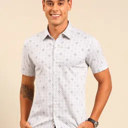 Joven Abstract Printed Cotton Regular Spread Collar Regular Fit  Casual Shirt-picture-21