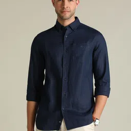 Dockers Men Solid Classic Fit Shirt image 1