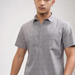 HIGHLANDER Men Spread Collar Conversational Printed Cotton Casual Shirt-picture-31