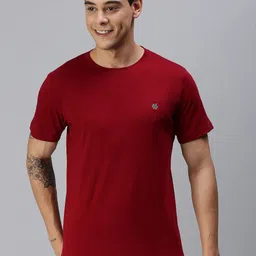 ONN Men Maroon Raw Edge Cotton T-shirt image 3