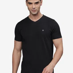 t-base Men V-Neck Applique T-shirt-image-80