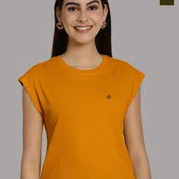 Friskers Women Gold-Toned 2 Applique T-shirt-picture-20