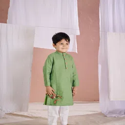 Vivedkids Boys Ethnic Motifs Embroidered Thread Work Pure Cotton Kurta with Pyjamas image 2