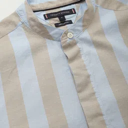 Tommy Hilfiger Tartan Checks Cotton Checked Casual Regular Fit Shirt image 2