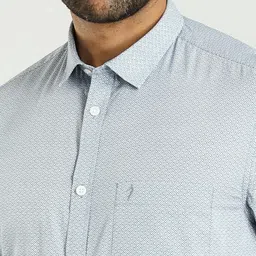 Indian Terrain Classic Slim Fit Micro Ditsy Printed Spread Collar Cotton Shirt image 5