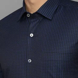 Luxure by Louis Philippe Men Navy Blue Slim Fit Grid Tattersall Checks Striped Formal Shirt image 2