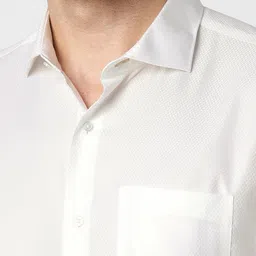 Van Heusen Men Spread Collar Textured Cotton Slim Fit Formal Shirt image 2