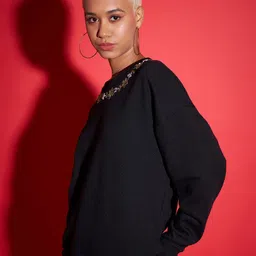 SASSAFRAS Black Embroidered Oversized Sweatshirt image 5