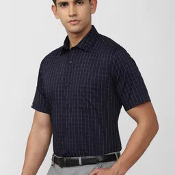 Van Heusen Checks Cotton Formal Shirt image 3