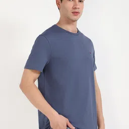 Tommy Hilfiger Men T-shirt image 3