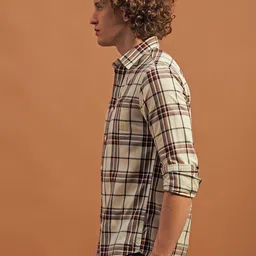 THINC Men Spread Collar Tartan Checked Cotton Casual Shirt image 3