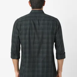 Peter England Casuals Men Slim Fit Spread Collar Checked Cotton Casual Shirt image 3