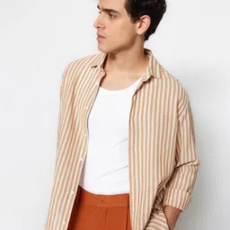Trendyol Striped Spread Collar Casual Shirt image 4