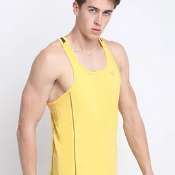 Invincible Men Fitness Stringer Vest image 4