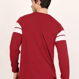 Leotude Men Colourblocked Round Neck Cotton T-shirt image 4