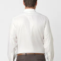 Van Heusen Men Spread Collar Textured Cotton Slim Fit Formal Shirt image 4