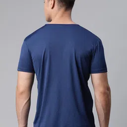 mack jonney VIMAL JONNEY Men Olive Green & Navy Blue 2 T-shirt image 4