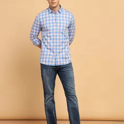 Wrangler Checked Cotton Casual Shirt image 5