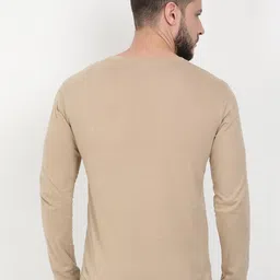 Fleximaa Men Beige V-Neck Raw Edge T-shirt image 5