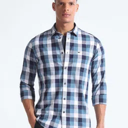 Flying Machine Spread Collar Slim Fit Opaque Checked Cotton Casual Shirt image 5