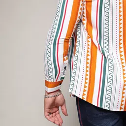 Instafab Plus Classic Striped Spread Collar Casual Shirt image 3