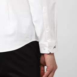 van heusen V Dot Spread Collar Slim Fit Formal Shirt image 3