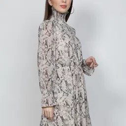 NUEVOSDAMAS Mock Neck Animal Printed Chiffon A-Line Dress image 5