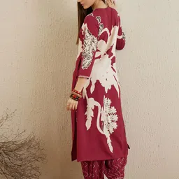 Indo Era Red Floral Printed Sequinned V-Neck Straight Kurta With Salwar image 5
