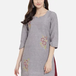 AAYUMI Floral Embroidered Round Neck Three-quarter Sleeve Cotton Kurta-picture-18